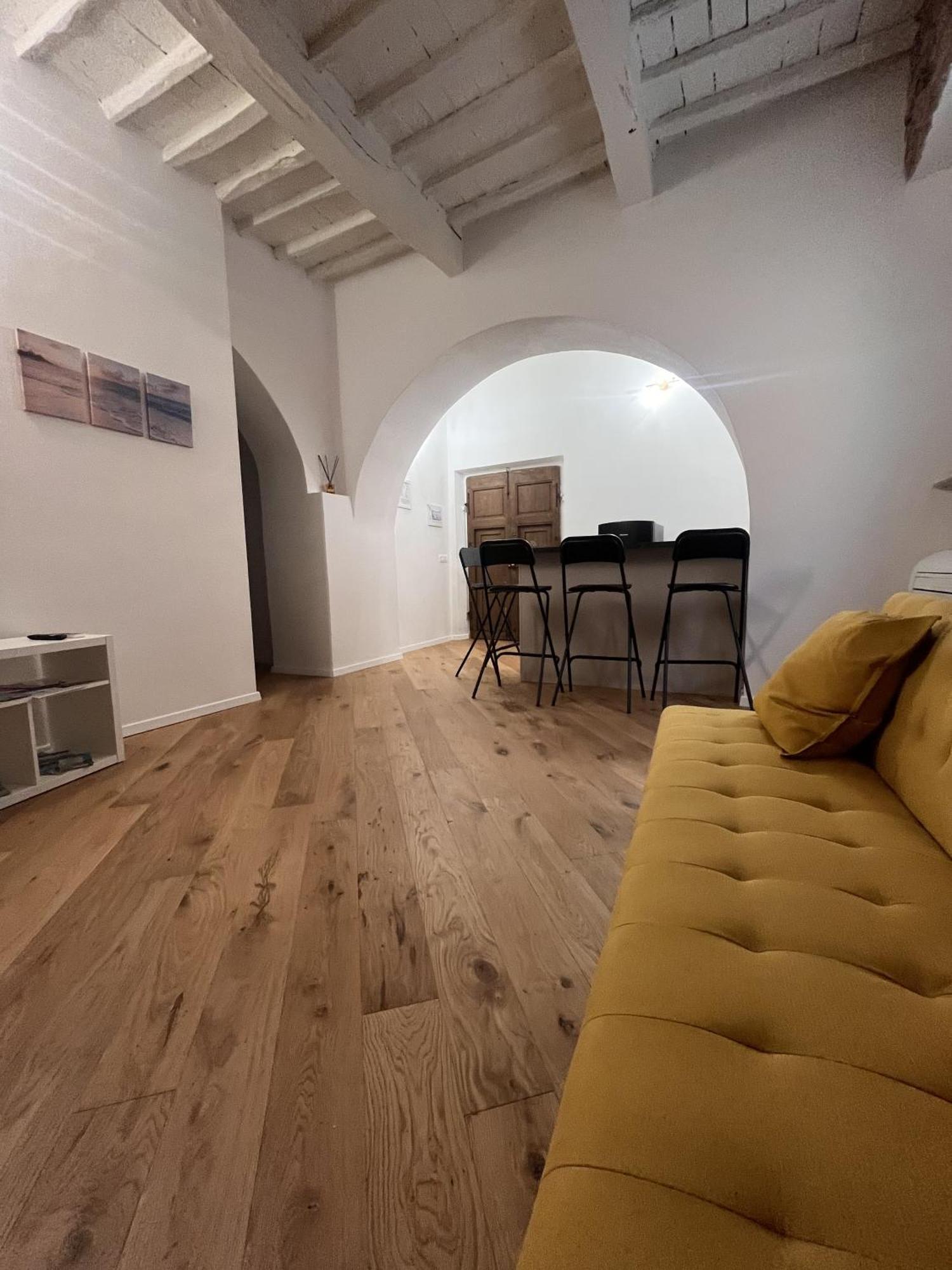 Luxury Apartment Centro Storico Piombino Bagian luar foto